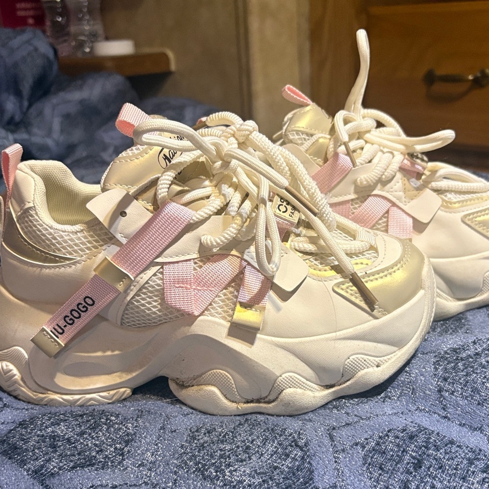 GOGO Women's Platform Sneakers - Cream and Pink